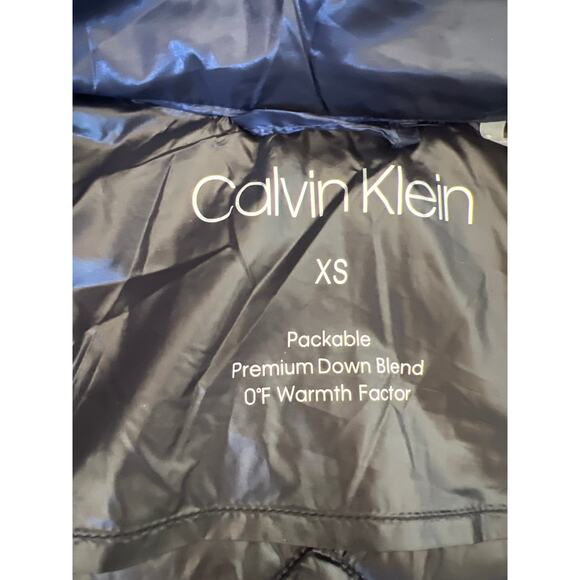 CALVIN KLEIN Women's Packable Hooded Down Puffer Coat Shiny
Navy Blue Small - Picture 8 of 15